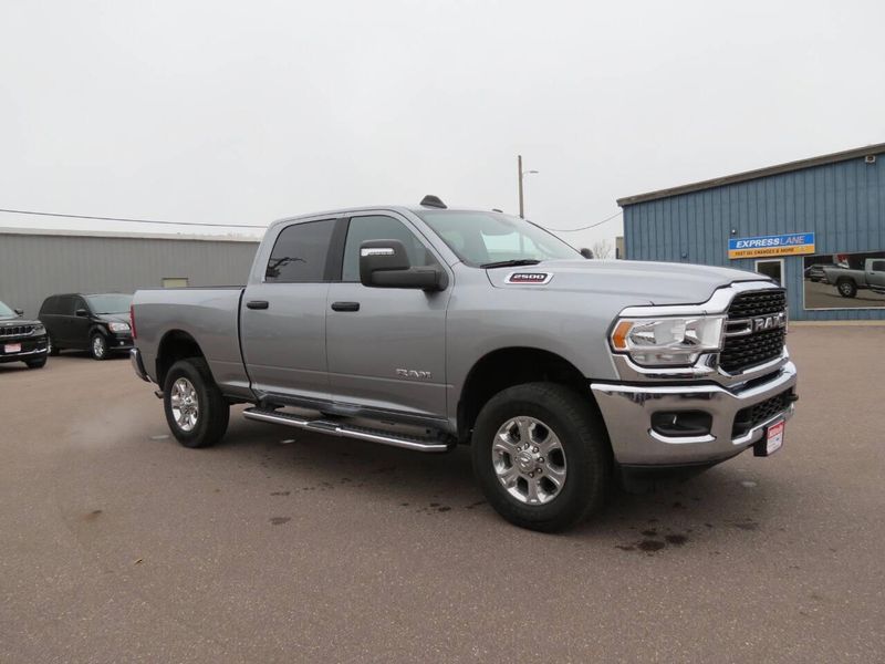 Used 2024 RAM 2500 Big Horn 4x4 4dr Crew Cab 6.3 ft. SB PickupImage 8