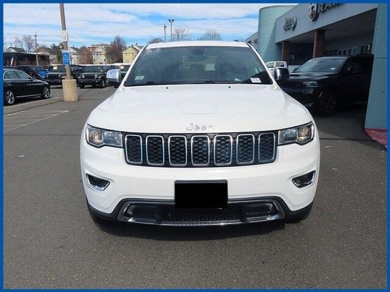 2017 Jeep Grand Cherokee LimitedImage 3