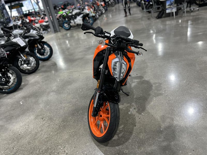 Used 2018 KTM 390 DUKE Image 12