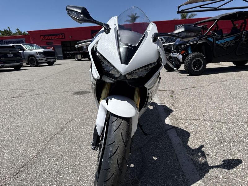 New 2027 Honda CBR1000RR Image 12