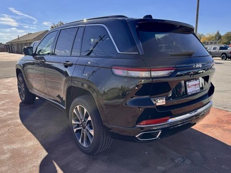 New 2025 Jeep Grand Cherokee Overland 4x4Image 7