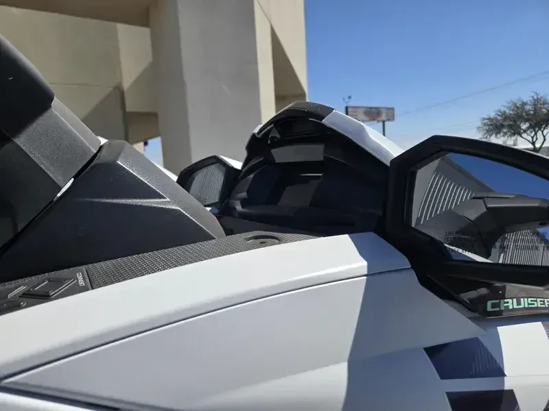 NEW 2026 YAMAHA VX CRUISER HO WITH AUDIO Image 12