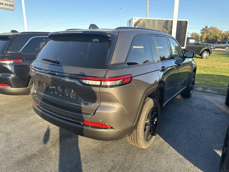 2025 Jeep Grand Cherokee Altitude X 4x4Image 7