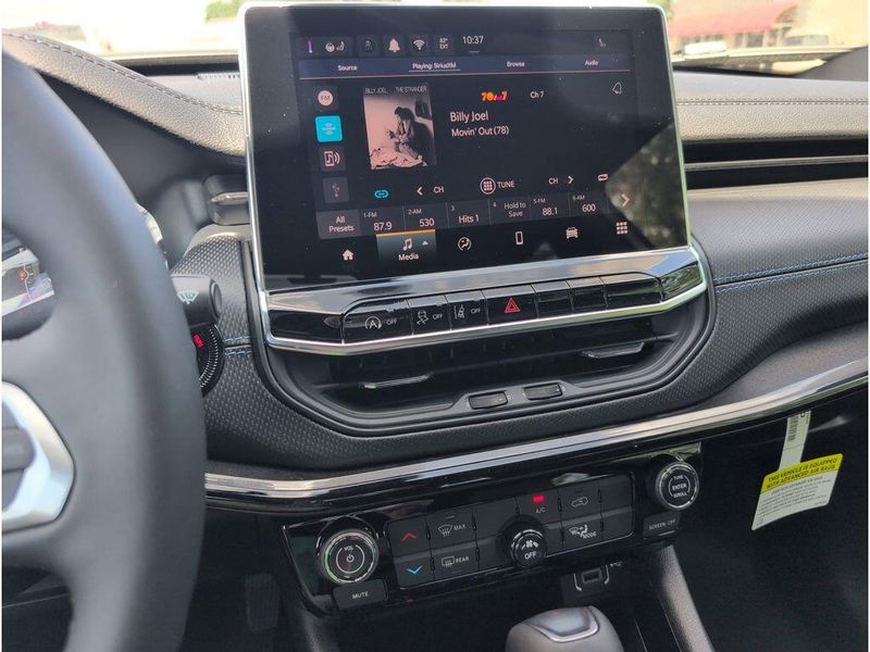 New 2026 Jeep Compass Latitude Altitude 4x4Image 13