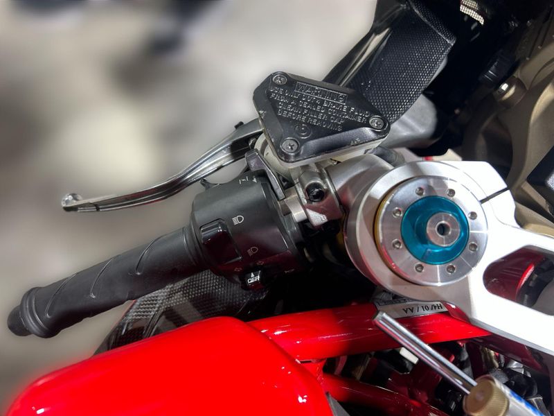 Used 2006 Ducati 999R Image 28