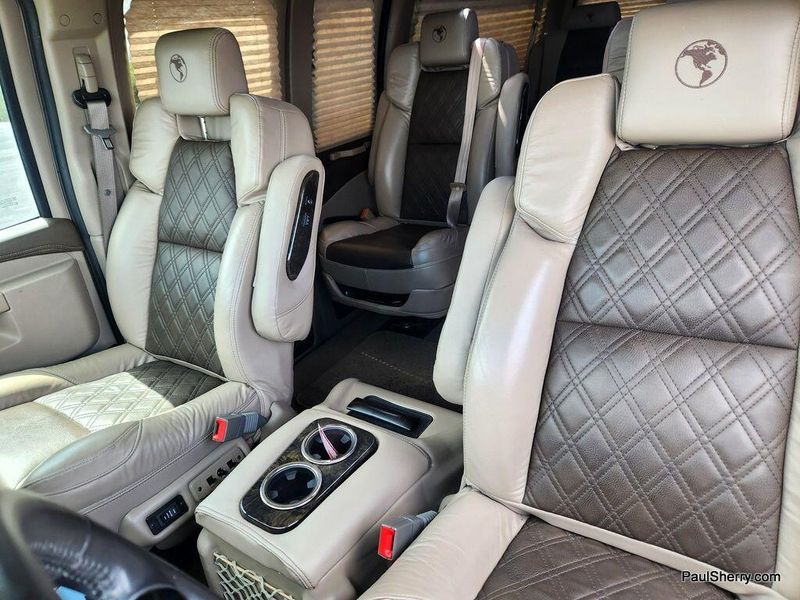 2023 Chevrolet Express Image 24