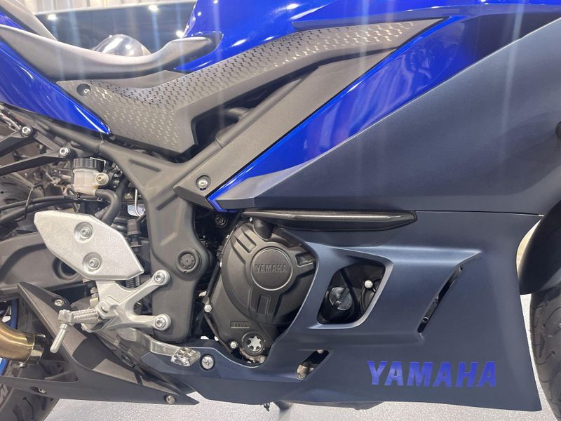 Used 2022 Yamaha YZF-R3 ABS Image 16