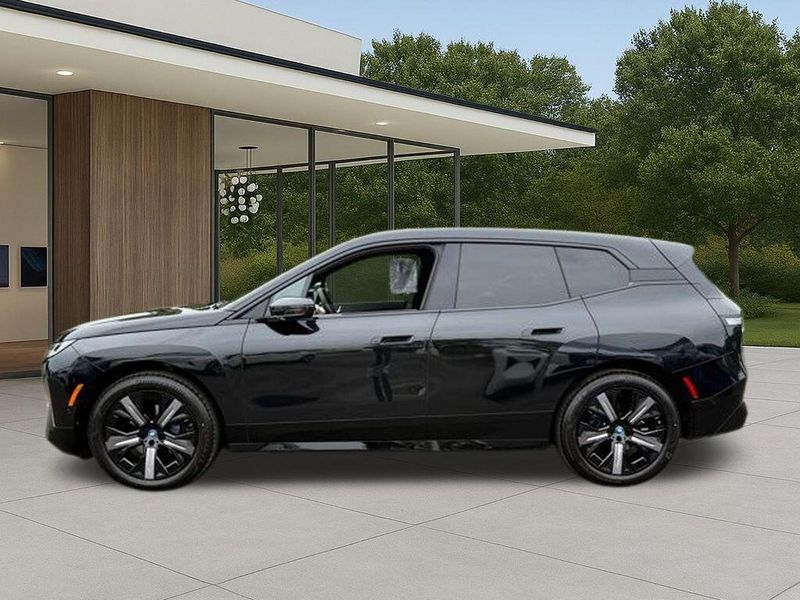 Used 2023 BMW iX xDrive50Image 13