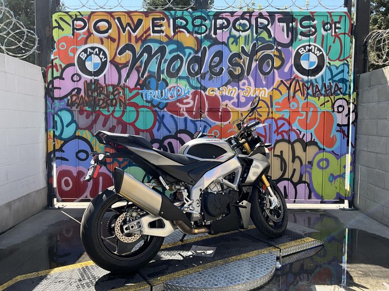 Used 2023 APRILIA Tuono V4 1100 Image 6