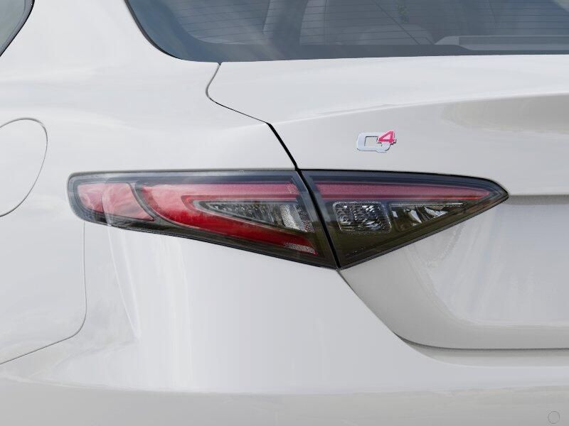 New 2025 Alfa Romeo Giulia AwdImage 24