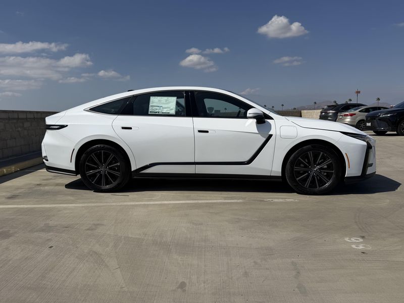 New 2026 Lexus ES 350e PremiumImage 12
