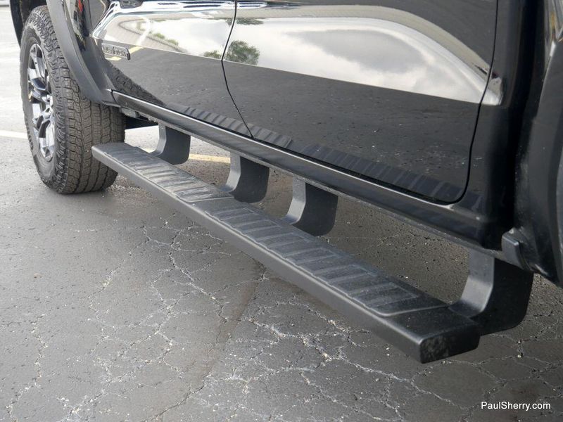 Used 2024 GMC Canyon Elevation