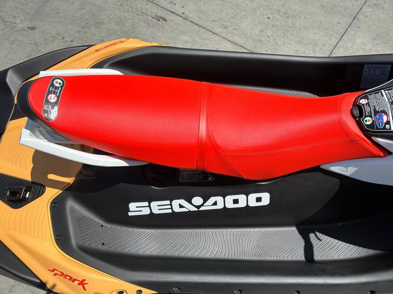 New 2024 Sea-Doo SPARK FOR 2 90 (SOUND SYSTEM) Image 12