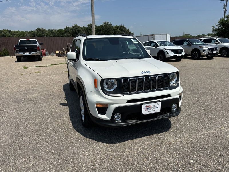 2019 Jeep Renegade LatitudeImage 2