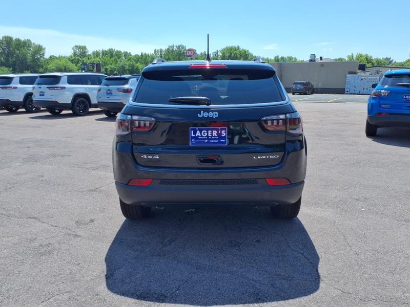 2025 Jeep Compass Limited photo 4