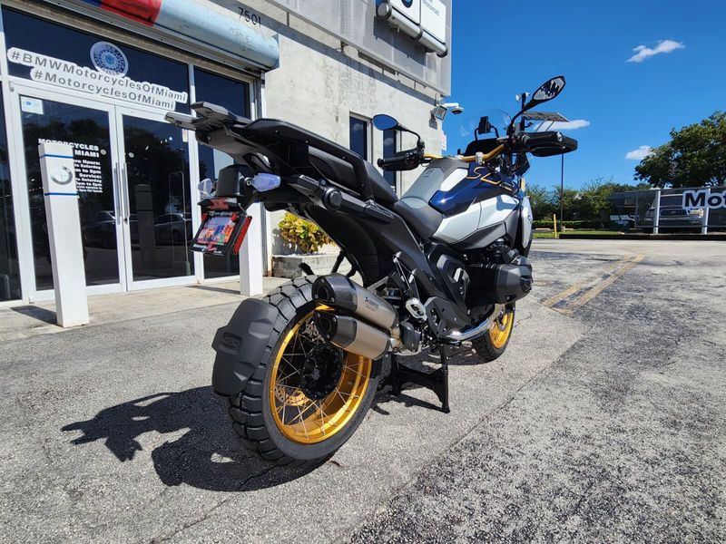 2026 BMW R 1300 GSImage 13