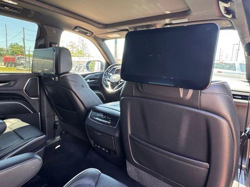 Used 2023 Cadillac Escalade SportImage 16