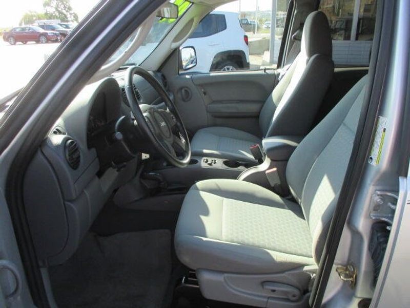 Used 2007 Jeep Liberty SportImage 14