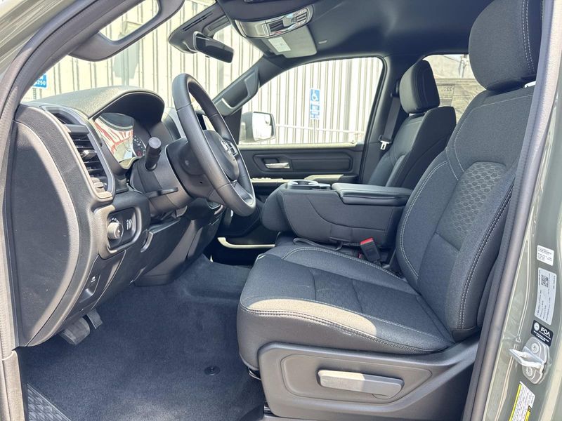 New 2026 RAM 1500 Tradesman Crew Cab 4x2 5'7' Box