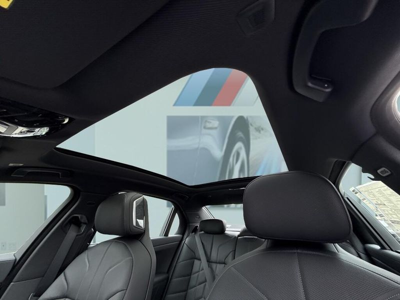 2025 BMW 7 Series 760i xDriveImage 21