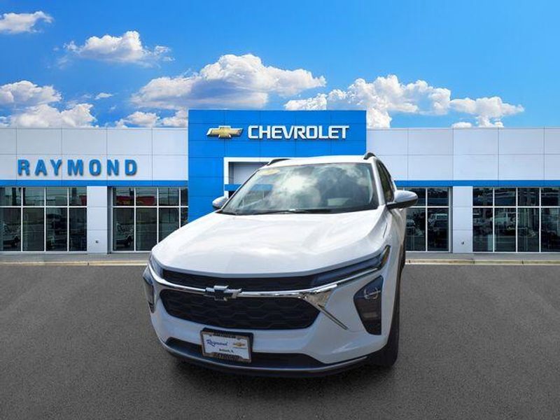 New 2026 Chevrolet Trax LTImage 8