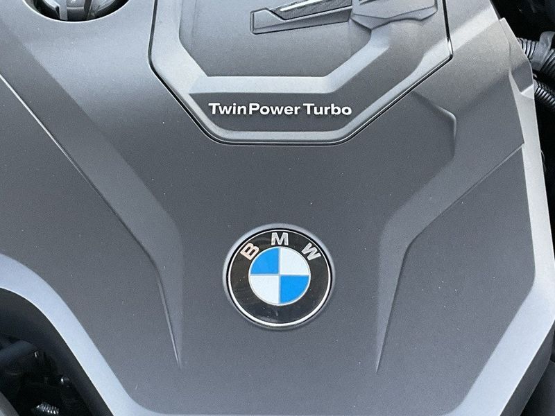 2021 BMW 3 Series 330iImage 33