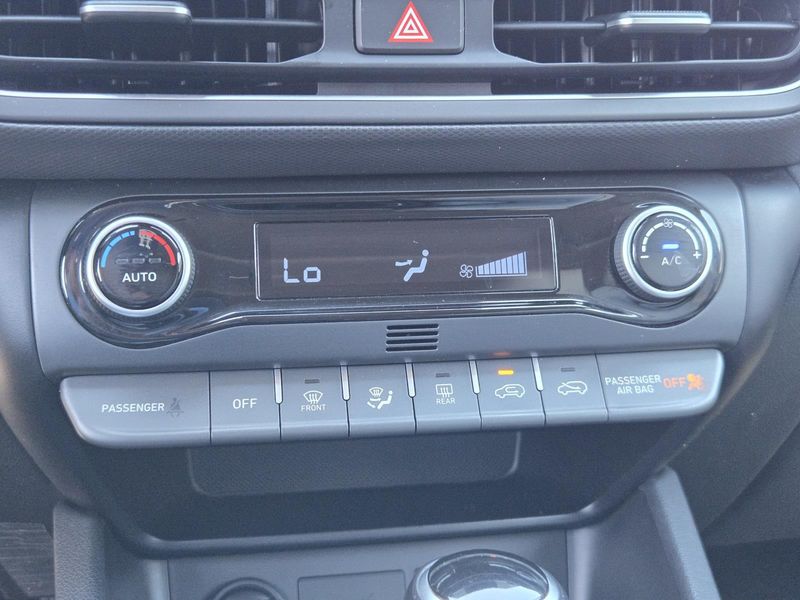 Used 2022 Hyundai Kona Limited DCT FWD