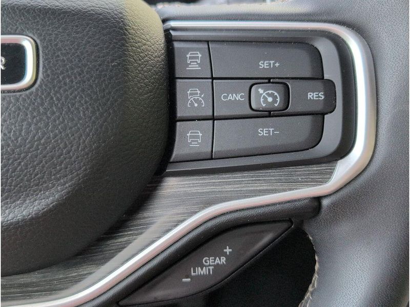2024 Jeep Wagoneer L Series IIImage 20