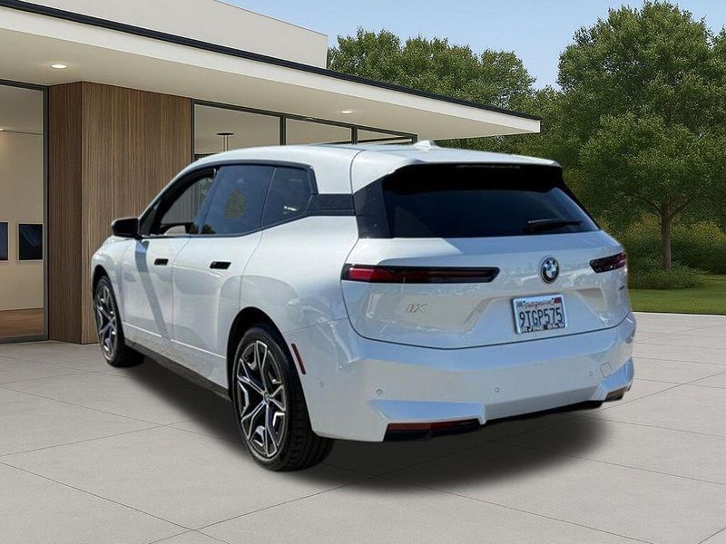 Used 2026 BMW iX xDrive45Image 12