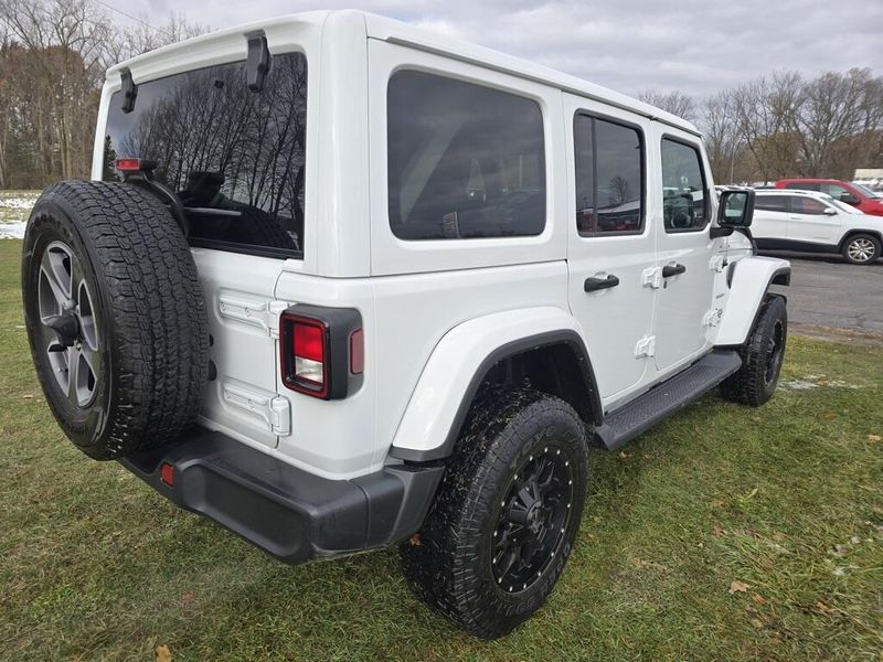 2021 Jeep Wrangler Unlimited Sahara photo 4