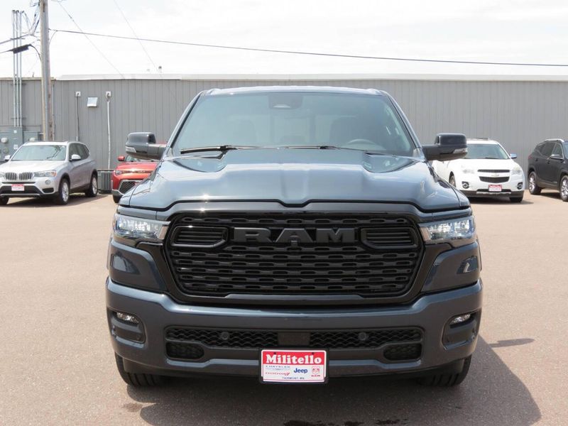 2025 RAM 1500 Big Horn Crew Cab 4x4 5