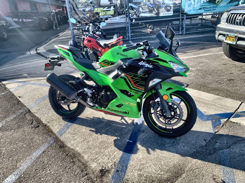 Used 2023 Kawasaki NINJA 400 Image 9