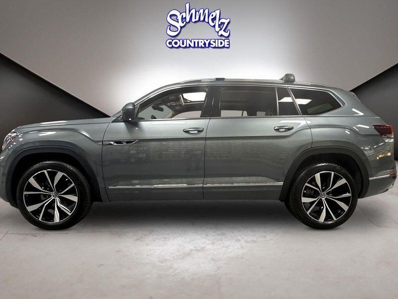 Used 2024 Volkswagen Atlas SEL Premium AWD R-Line w/Sunroof/NavImage 4