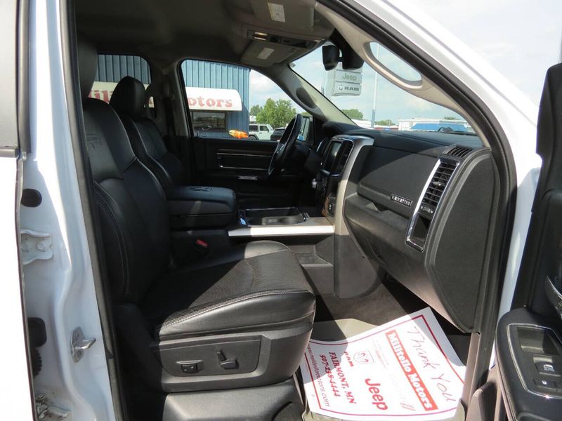 Used 2015 RAM 1500 Laramie 4x4 4dr Crew Cab 5.5 ft. SB PickupImage 12