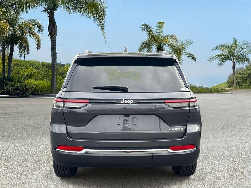 New 2026 Jeep Grand Cherokee Laredo X 4x2
