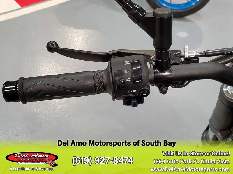 2024 Yamaha XSR700RCB  in a RAVEN exterior color. Del Amo Motorsports of South Bay (619) 547-1937 delamomotorsports.com 