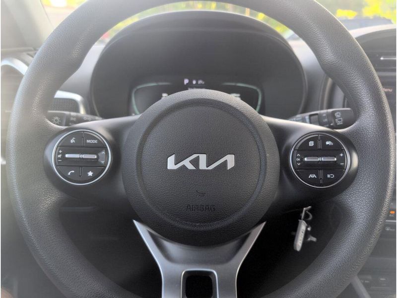 Used 2023 Kia Soul LXImage 21