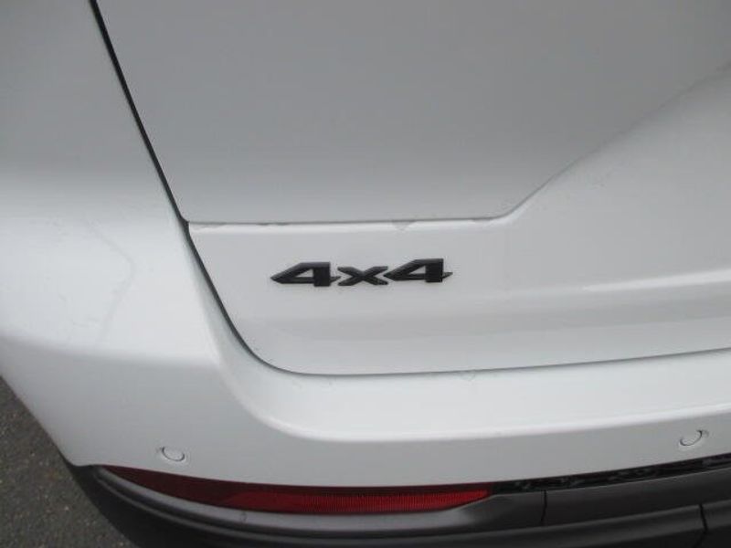 New 2026 Jeep Grand Cherokee Laredo Altitude 4x4Image 11