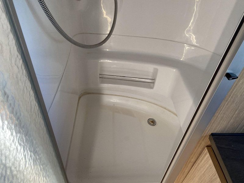 Used 2019 AIRSTREAM FLYING CLOUD 23FB Image 26