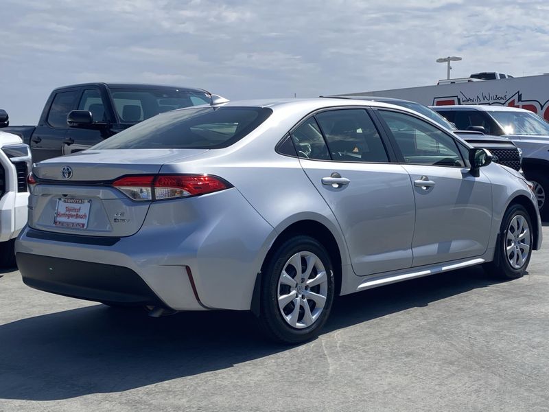 Used 2025 Toyota Corolla LEImage 4
