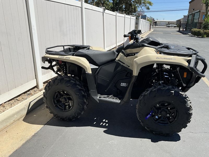 New 2026 Can-Am OUTLANDER PRO XU HD7 Image 4