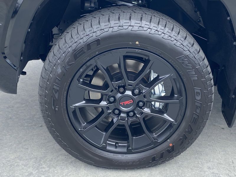 2025 Toyota Tundra Platinum HybridImage 8