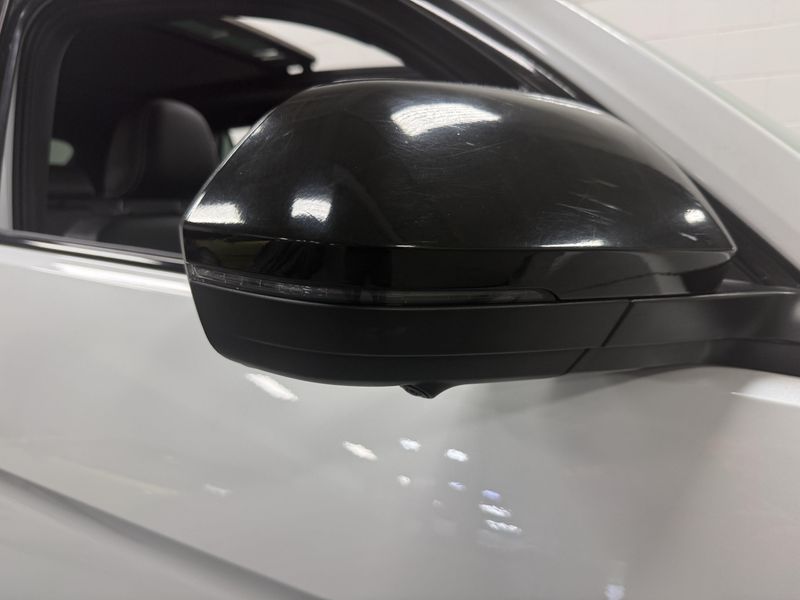 Used 2023 Volkswagen Atlas Cross Sport V6 SEL Premium R-Line AWD w/Sunroof & NavImage 26