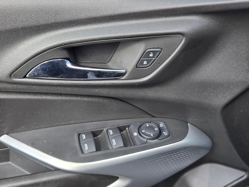 Used 2024 Chevrolet Trax FWD 4dr 1RS