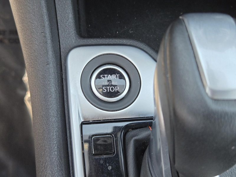 Used 2025 Nissan Sentra SR CVT