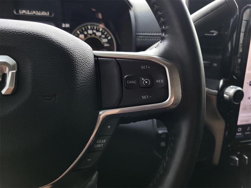 2024 RAM 2500 LaramieImage 13