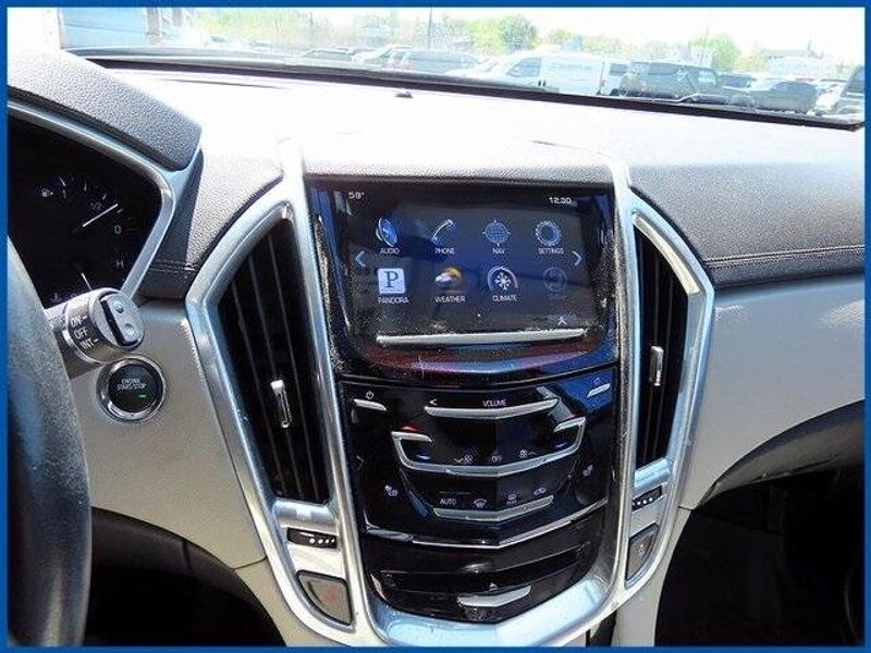 2013 Cadillac SRX PerformanceImage 16
