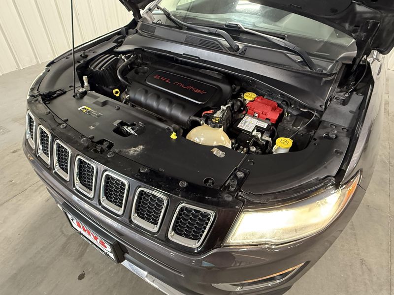 Used 2019 Jeep Compass LimitedImage 16