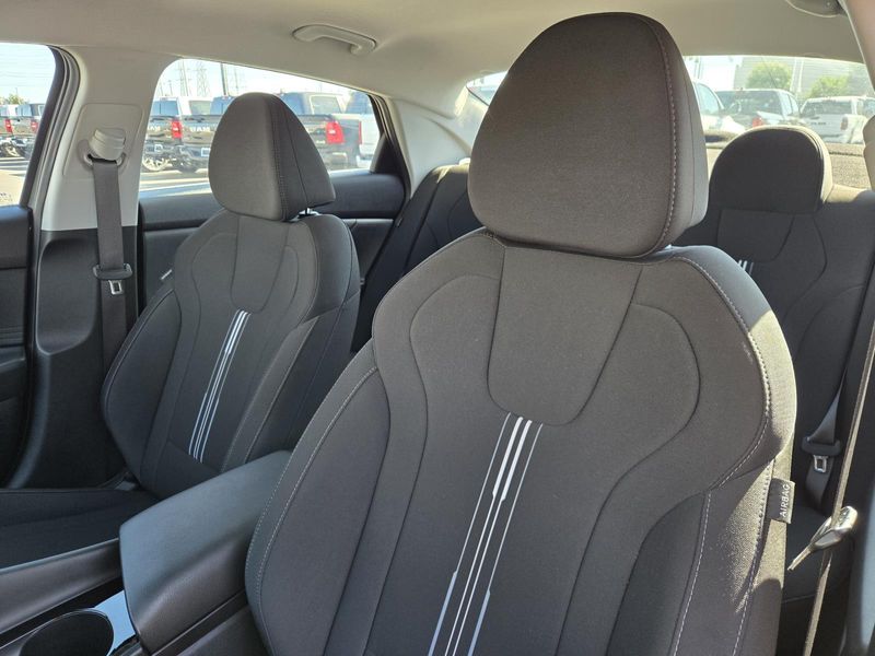 Used 2026 Hyundai Elantra Hybrid Blue Sedan