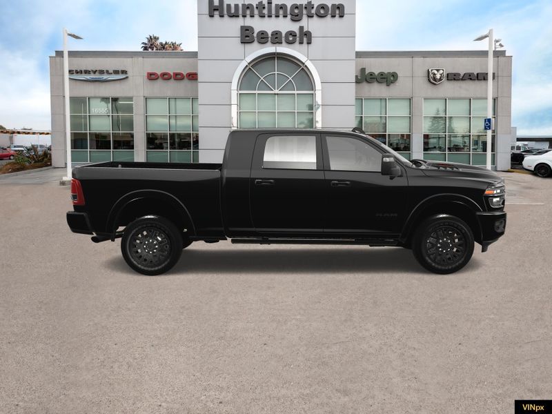 2025 RAM 3500 Limited Mega Cab 4x4 DuallyImage 9